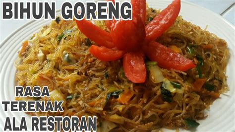 Bihun goreng pedas, sajian istimewa untuk keluarga tercinta dengan mudah dan praktis dicoba di rumah.baca selengkapnya disini. BIHUN GORENG ALA RESTORAN | SIMPLE TANPA ULEG BUMBU - YouTube