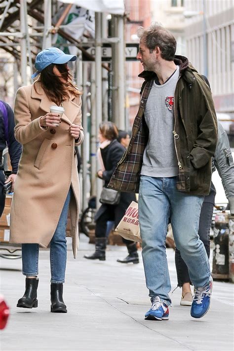 She is best known for portraying april ludgate on the nbc sitcom parks and recreation. Aubrey Plaza Is spotted with longtime boyfriend in New York - Celebzz - Celebzz