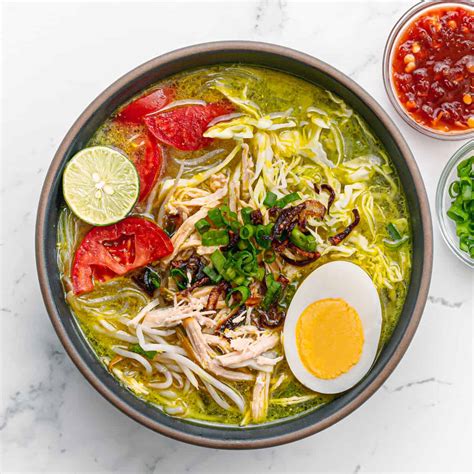 Bring the soup up to boil and lower temperature to a simmer for 30 minutes. Soto Ayam Recipe (Indonesian Chicken Soup with Vermicelli) | Posh Journal