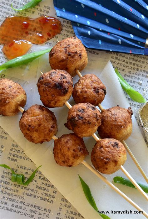 Deep Fried Squid Balls 炸花枝丸 Its My Dish
