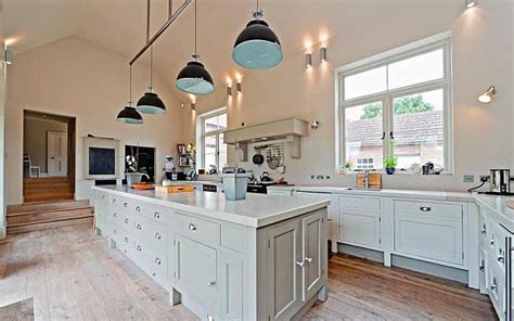 Go through the collection images and if you see something you like, open that collection for a closer look / more info. 20 Luxurious & Sexy Kitchens Worth Drooling Over