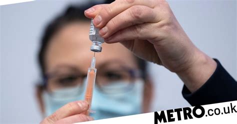 Can You Drink Alcohol After Getting The Covid Vaccine Metro News
