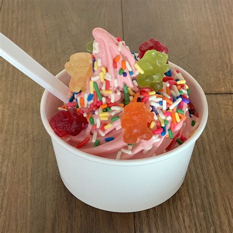 Flavors And Toppings Yogurt Shack Frozen Yogurt And Ice Cream