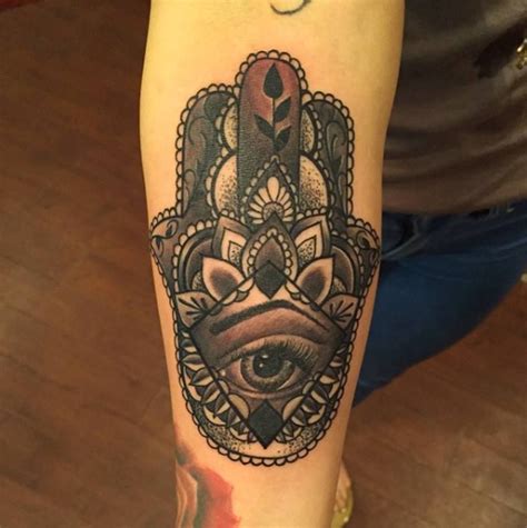 👁 Intricate Hamsa Tattoo By Kat 👁