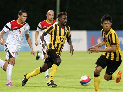 The malaysia national football team represents malaysia in international football and is controlled by the football association of malaysia. MALAYSIAN FOOTBALL WOES CONTINUES WITH THAI LOSS - TIMOR AGORA