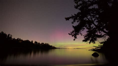2560x1440 Northern Lights Lake Night Sky 5k 1440p Resolution Hd 4k