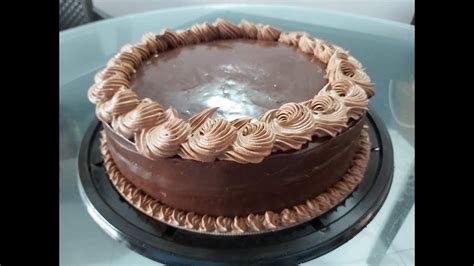 Torta De Chocolate Cubierta Con Ganache Youtube