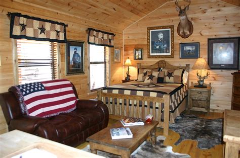 One Room Cabin Cozy And Rustic Retreat