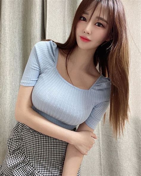 Beautiful Asian Women Girl Fashion Asian Hotties Korean Girl Asian Woman Asian Beauty Fit