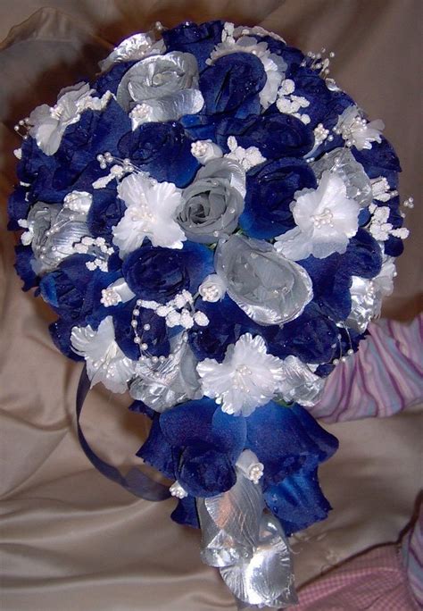 If you look at the color table below, you will see the result of varying the red light from 0 to 255, while keeping the green and blue light at zero. Blue silver wedding bouquet | Bouquets | Pinterest | Blue ...