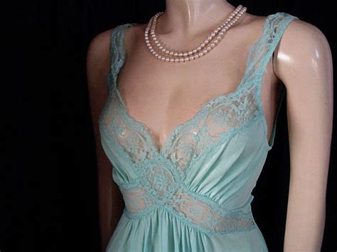 Sale Beautiful Vintage Olga Bodysilk Nightgown In Caribbean Etsy