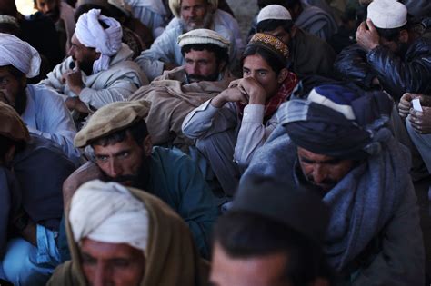 Pakistan Refugees Prepare For Winter In Afghanistan Wsj