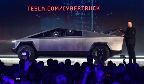 Ford F 150 And Tesla Cybertruck To Compete In Fair Tug Of War Battle