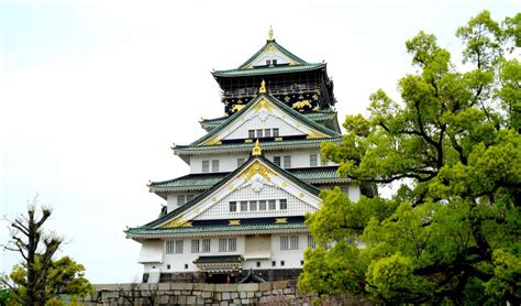 Top city attractions include the aquarium, osaka castle, universal studios japan, and the futuristic floating garden observatory. Osaka Castle: an important place in Japanese history ...