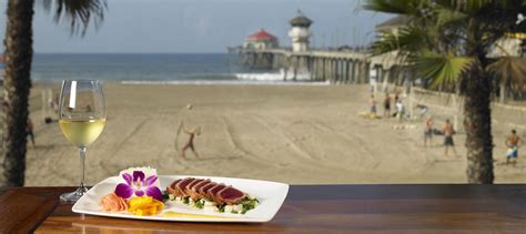Dukes Huntington Beach And Barefoot Bar Huntington Beach Huntington Beach Restaurants Ocean