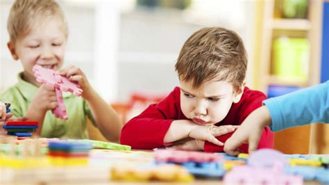 10 Basic Manners You Must Teach Your Kids
