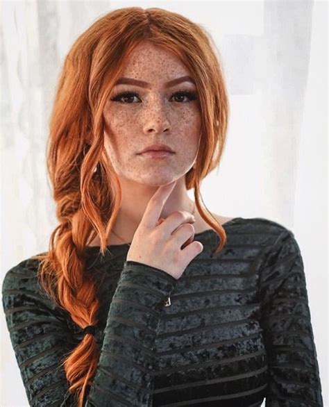 People With Freckles Women With Freckles Red Hair Green Eyes Long Red Hair I Love Redheads
