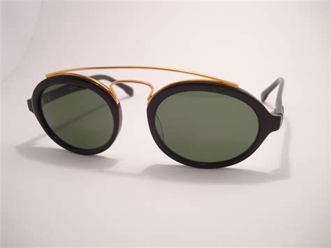 Ray ban is a brand of sunglasses and eyeglasses founded in 1937 by bausch & lomb, best known for their wayfarer and aviator styles of sunglasses. theothersideofthepillow: vintage RAY BAN by BAUSCH & LOMB ...