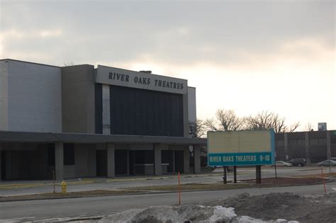 It was operated by abc great stat. River Oaks Theatre in Calumet City, IL - Cinema Treasures