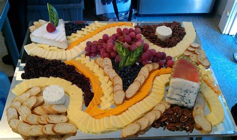 Cheese Nut And Cracker Platter Cheese And Cracker Tray Pinterest