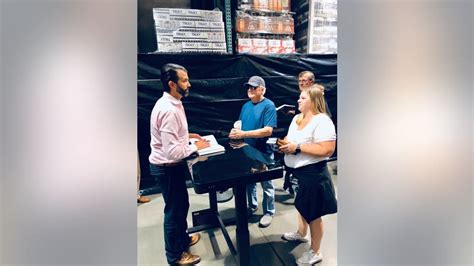 hundreds gather for donald trump jr book signing at scottsdale costco