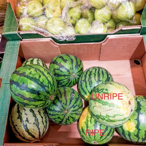 How To Pick A Watermelon Thats Ripe And Juicy Womans World