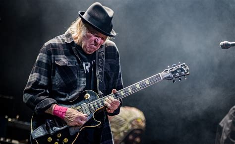 Neil Young And Crazy Horse Announce New Album ‘barn I Like Your Old