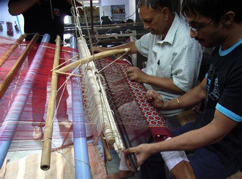 India Indian Weaving Patola Loom Double Ikat Weavers Indian Textiles