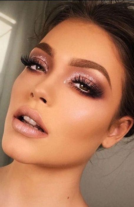 18 Most Gorgeous Prom Makeup Looks For 2021 Mefics