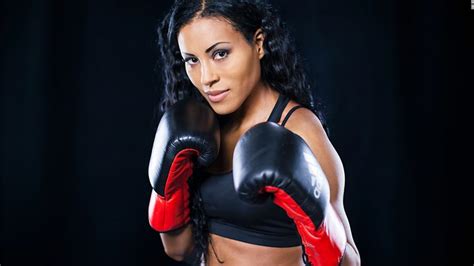 Top 10 Best Female Boxers Of All Time Sportsgeeks