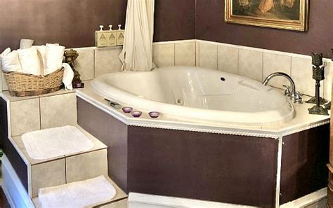 La quinta inn & suites by wyndham dallas grand prairie north. Texas Hot Tub Suites - Hotel & B&B In-Room Private ...
