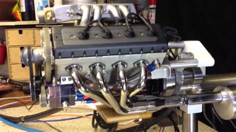 Model V8 engine electronic fuel injection - YouTube
