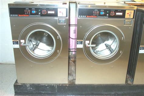 Speed Queen 40lb Front Load Washer Pre Owned Commercial Laundry