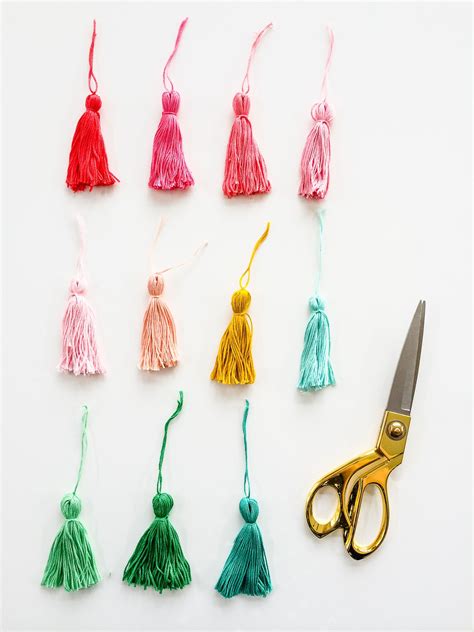 Tiny Tassel Tutorial ‹ Sweet Lulu Blog Tassels Tutorials Craft