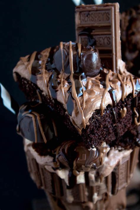 ultimate chocolate lovers freakshake ~ recipe queenslee appétit