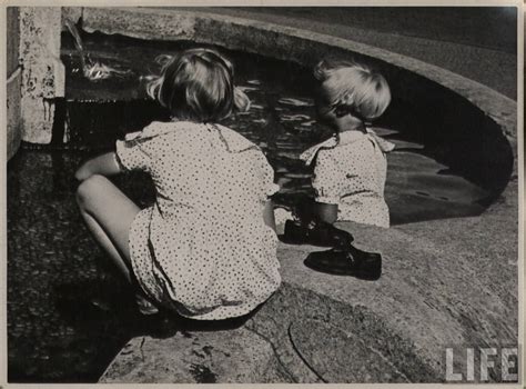 75 Vintage Snapshots That Show What Summer Fun Looked Like From Between The 1920s And 1950s