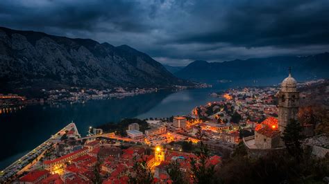 How can i possibly explain how ridiculously special this place is? Fonds d'écran Kotor, Monténégro, baie, fjord, ville ...