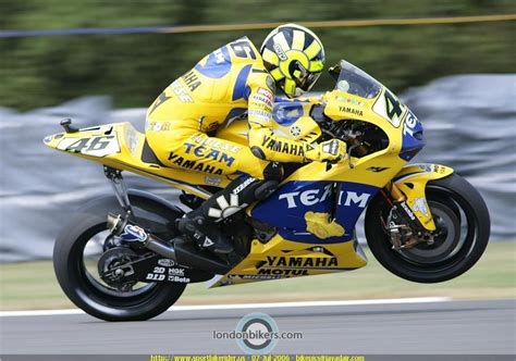 Valentino Rossi On The 2006 ‪yamaha‬ ‪‎yzr M1‬