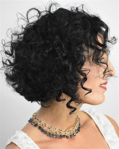 43 Curly Bob Hairstyles Trending Right Now