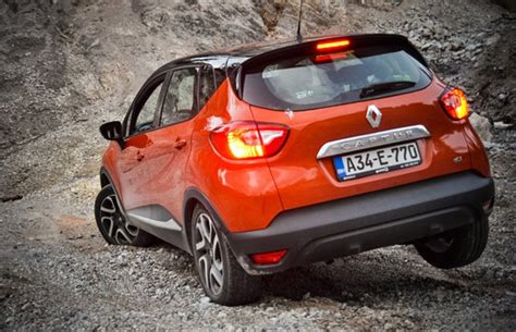Test: Renault Captur 1.5 dCi - Mali avanturistaa | CARLANDER