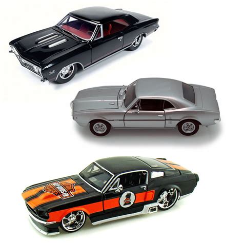 Best Of 1960s Muscle Cars Diecast Set 60 Set Of Three 124 Scale Diecast Model Cars