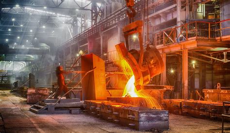 El gas natural en la industria siderúrgica: del mineral de hierro y el coque al acero laminado