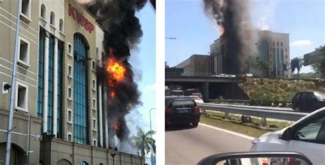 For all meanings of klb, please click more. Video & Gambar Situasi Sekitar Kejadian Kebakaran Bangunan ...