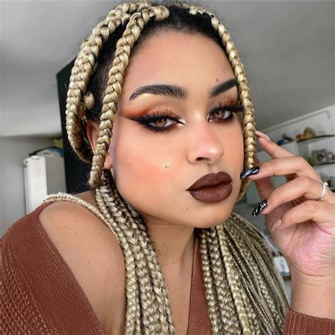 18 Striking Fall Makeup Ideas For 2021 The Glossychic
