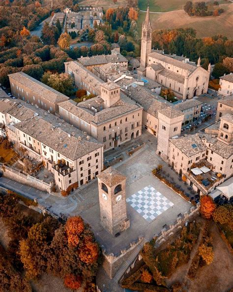 Castelvetro di Modena in regione Emilia-Romagna | Italy travel guide, Italy travel, Travel