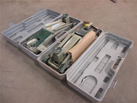 Ac Delco Ton Hi Lift Floor Jacks In Truck Stowaway Cases Bigiron Auctions