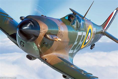 Stunning Pin Sharp Images Of The Final 55 Airworthy Spitfires