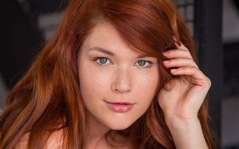 redhead women mia sollis hazel eyes looking at viewer face wallpaper and background