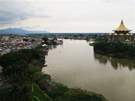 It lies in east malaysia and shares the island of borneo with the eastern state of sabah, the separate country of brunei and the indonesian provinces of kalimantan. Josephians of the Seventies: The Sarawak River