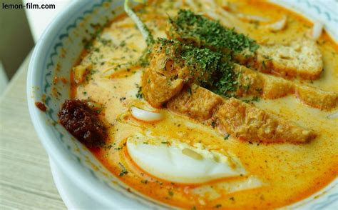 Laksa Laksa A Bowl Of Creamy And Spicy Noodles A Tradit Flickr